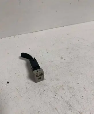 Lexus RX 450H USB socket connector 8619048050
