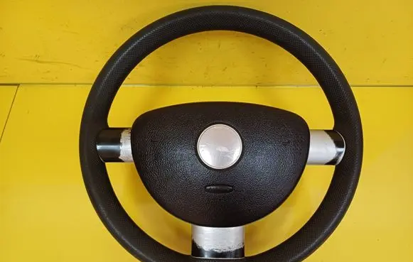 Volkswagen New Beetle Steering wheel 