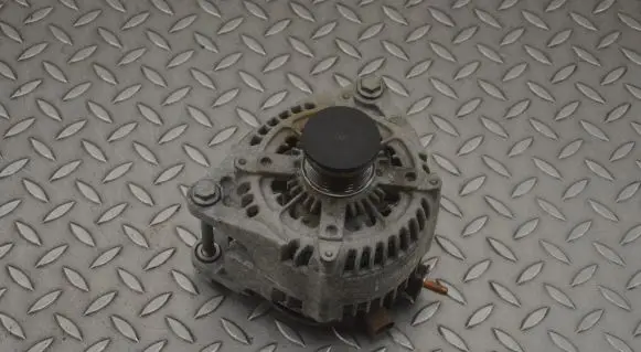Alfa Romeo Giulia Generator/alternator 50537696 1042110690