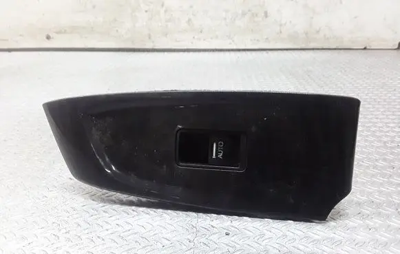 Honda Accord Electric window control switch 35760TL0E11M1