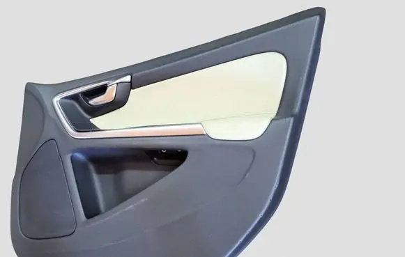 Volvo V60 Front door card panel trim