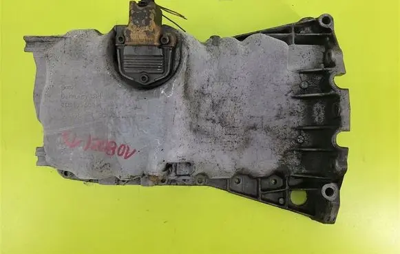 Audi A4 S4 B5 8D Oil sump 06B103603N