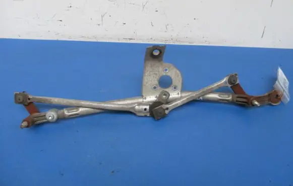 Fiat Punto (176) Front wiper linkage and motor