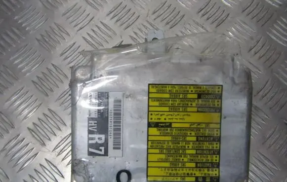 Lexus RX 300 Airbag control unit/module 8917048140 89170-48140
