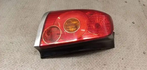 Toyota Avensis T250 Rear/tail lights 
