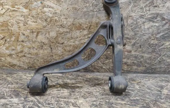 Jaguar XK8 - XKR Front lower control arm/wishbone NJA1348AA