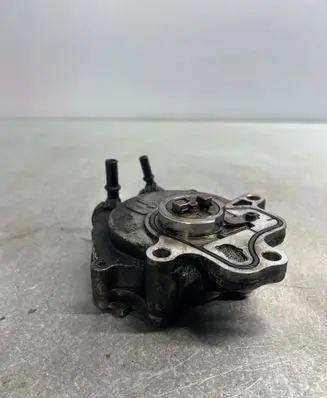 Jaguar S-Type Vacuum pump D1681A0000