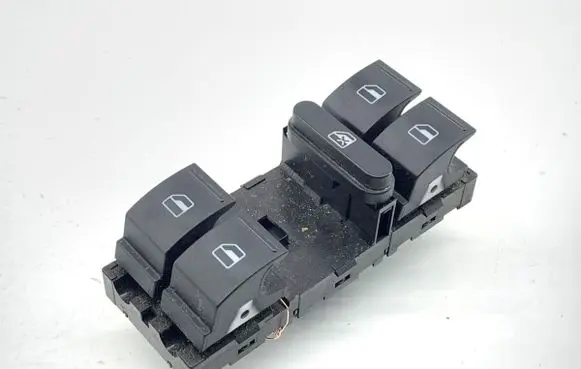 Volkswagen Golf V Electric window control switch 1K4959857B