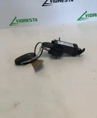 Citroen C4 II Picasso Ignition lock 980063008002 S000048536