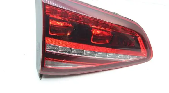 Volkswagen Golf VII Tailgate rear/tail lights 5G0945307G