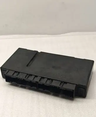 BMW 5 E60 E61 Gateway control module 9186170 6925637