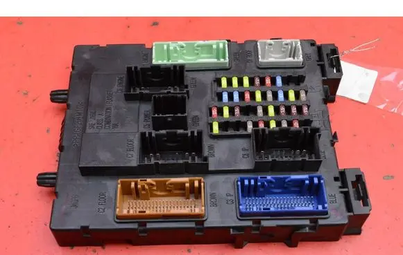 Ford Grand C-MAX Fuse box set GV6T14A073CC
