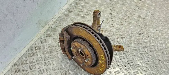 Honda CR-V Front wheel hub spindle knuckle
