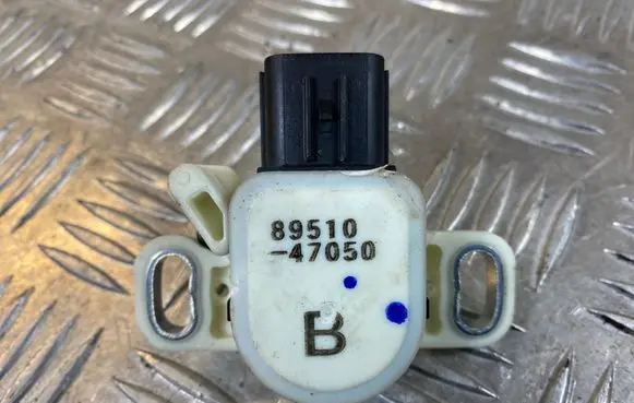 Skoda Fabia Mk2 (5J) Brake pedal sensor switch 8951047050 89510 47050