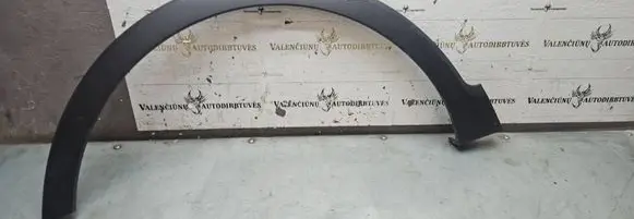 Front arch trim