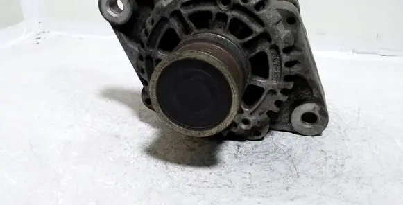 Opel Insignia A Generator/alternator 13502583