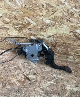 Ford Focus Clutch pedal JX617B633AC 16121M01