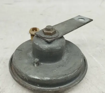 Mercedes-Benz W123 Horn signal 0320043010 E120016