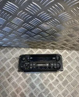 Chrysler Voyager Radio/CD/DVD/GPS head unit P05064300AC