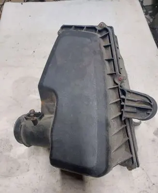 Ford Galaxy Air filter box 6G919600