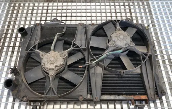 Coolant radiator