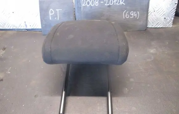 Citroen C5 Rear seat headrest 