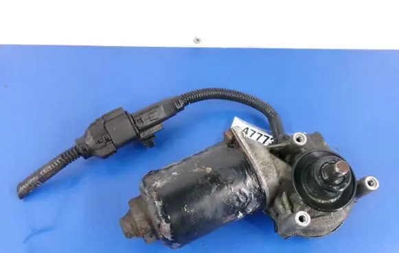 KIA K2700 King Cab Front wiper linkage and motor 03521-7580