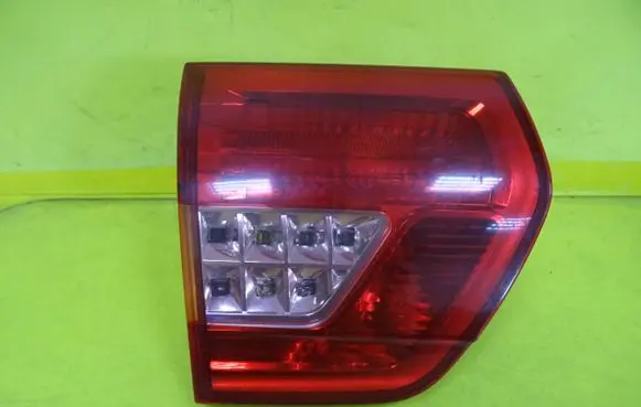 Citroen C5 Tailgate rear/tail lights 9681074380