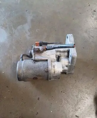 KIA Carnival Starter motor