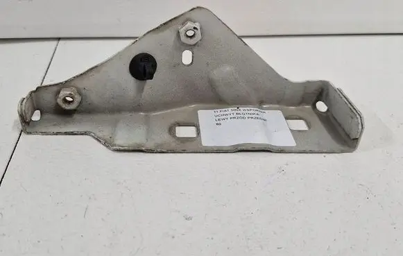 Fiat 500X Fender mounting bracket