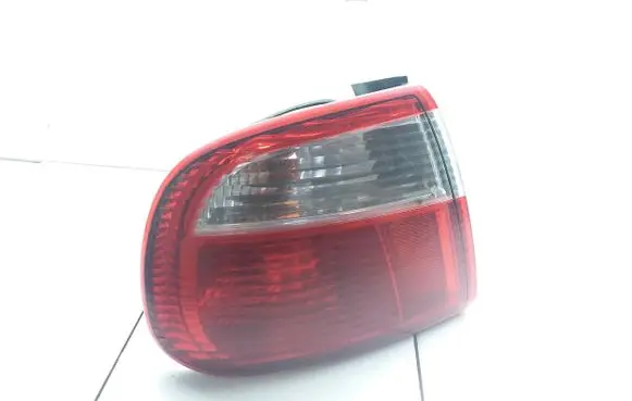 Seat Toledo II (1M) Rear/tail lights 1M5945095B