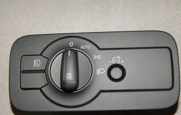 Volkswagen Touareg II Light switch 7P6941431S