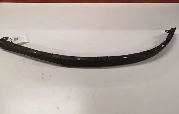 Front bumper lip