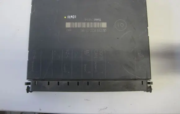 Mercedes-Benz S W220 Seat control module 2208201385