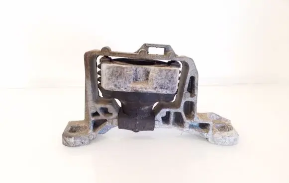 Ford Focus Engine mount bracket 326822K