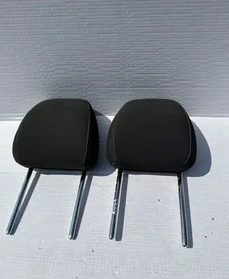 Ford Kuga II Rear seat headrest 