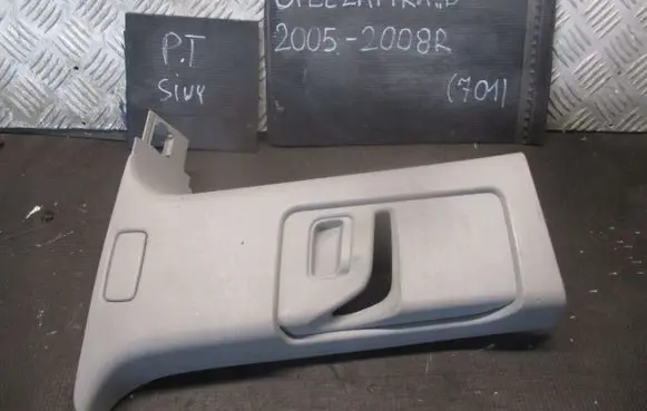 Opel Zafira B (B) pillar trim (top) 