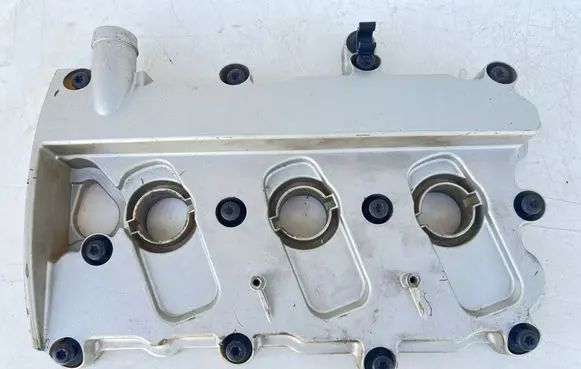 Audi A6 S6 C6 4F Rocker cam cover 06E103472L