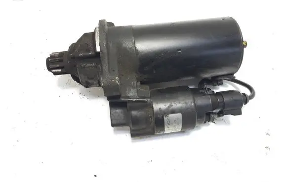 Volkswagen Touran I Starter motor