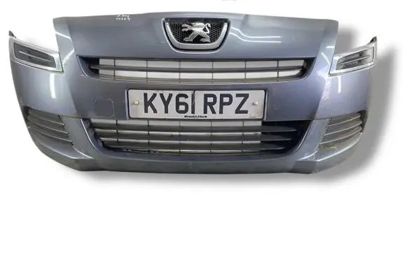 Peugeot 5008 Front bumper