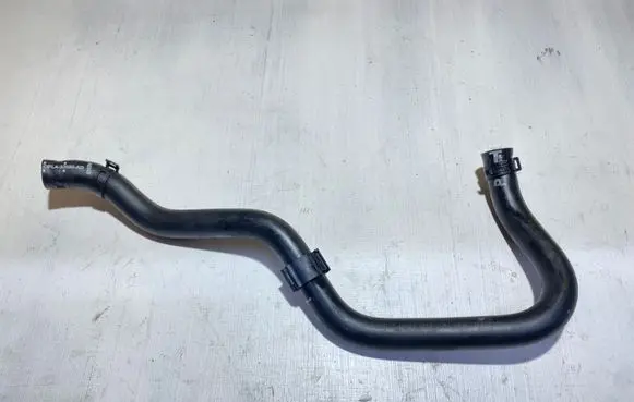 Land Rover Range Rover Sport L494 Engine coolant pipe/hose CPLA32688AD