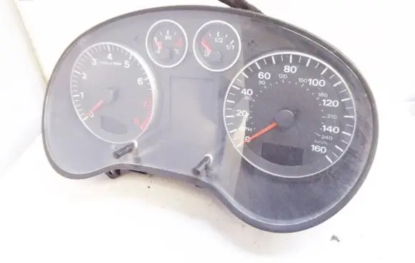 Audi A3 S3 8P Speedometer (instrument cluster)