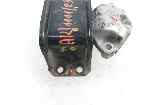 Peugeot 308 Engine mount vacuum valve 9636270080