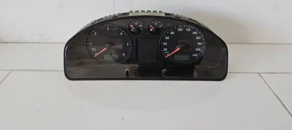 Volkswagen Transporter - Caravelle T5 Speedometer (instrument cluster) 7H0920850R 25090411315 VWZ7ZDD0649444