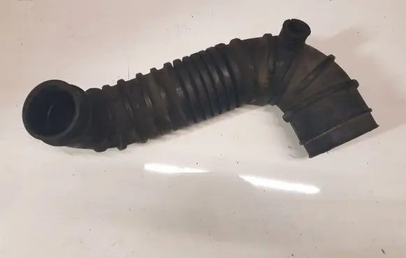 Mitsubishi Pajero Air intake hose/pipe