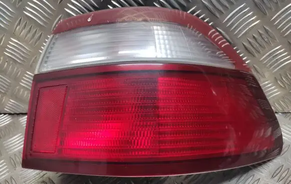 Mazda 626 Rear/tail lights 22061827