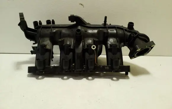Opel Zafira C Intake manifold 55573171