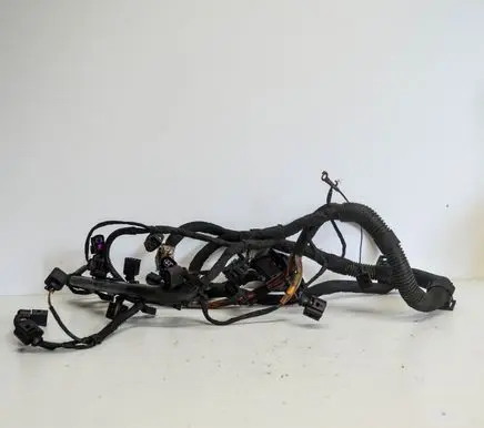 Volkswagen Golf VI Engine installation wiring loom