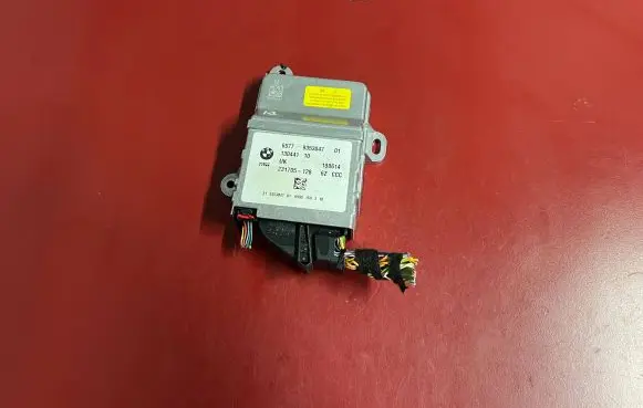 BMW i3 Airbag control unit/module 9353047 65779353047
