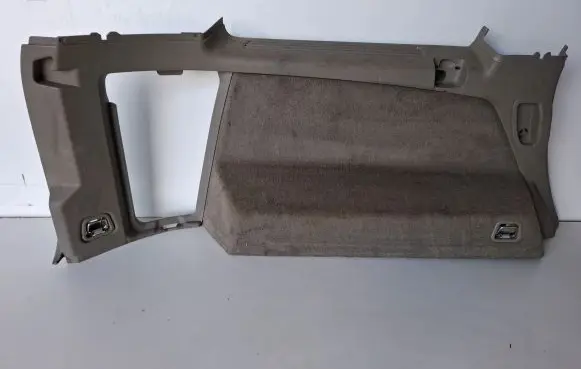 Trunk/boot lower side trim panel